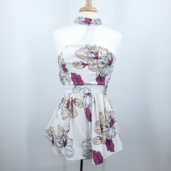 Yoins White Floral Sleeveless Romper Playsuit 4 - Picture 2 of 8